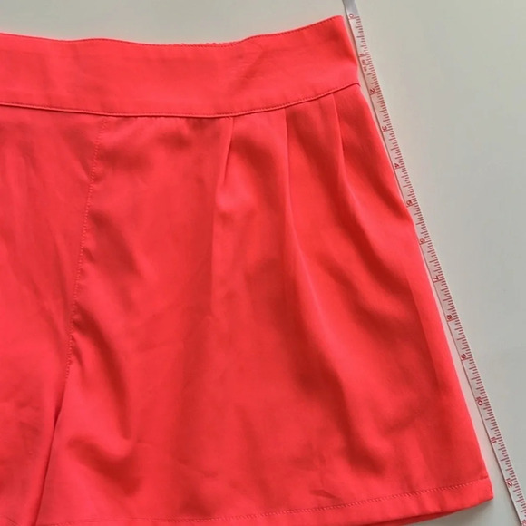 American Eagle Outfitters paperbag shorts - Picture 10 of 10